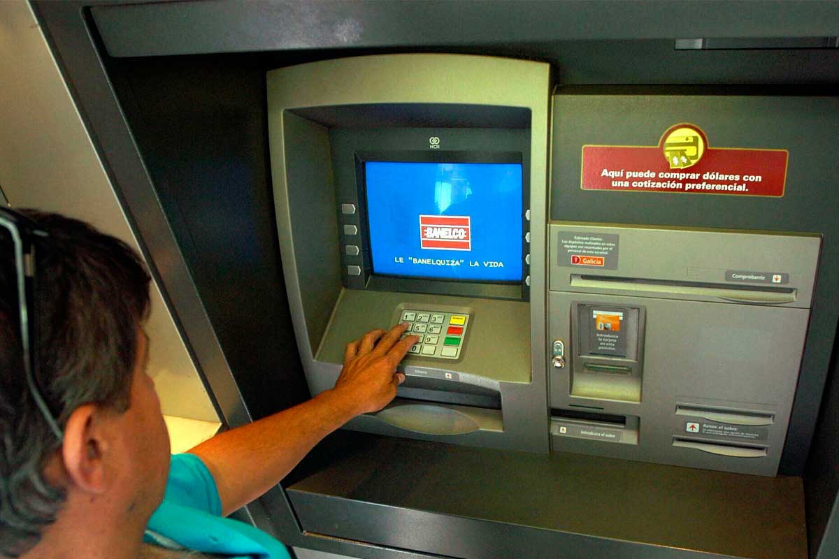 Aumentarán un 25% las comisiones de los bancos