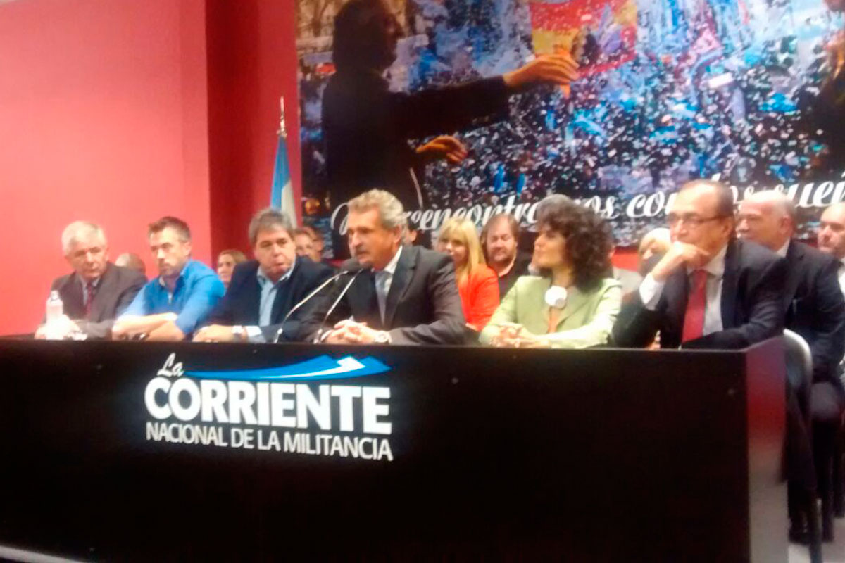 Agustín Rossi: «Mi aporte es retirar mi precandidatura»