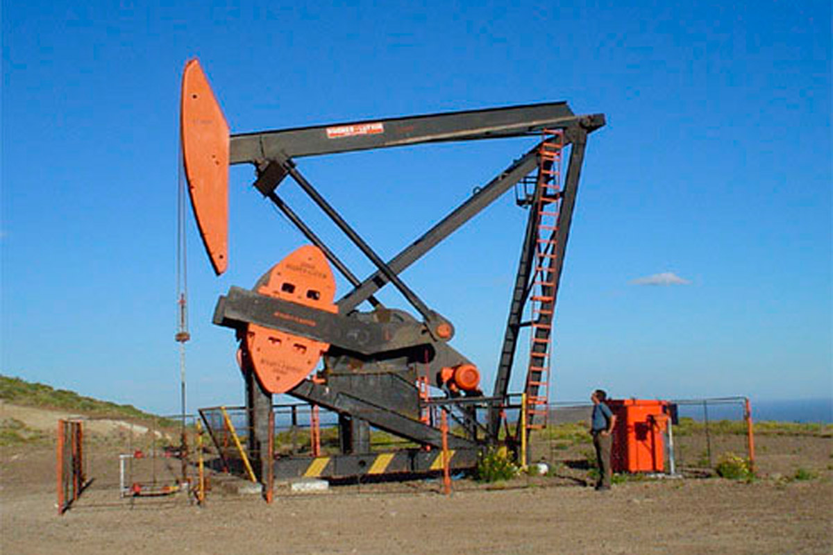Petroleros advierten que habrá despidos en el sur