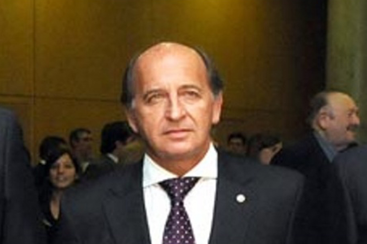 Balearon por la espalda a un reconocido abogado