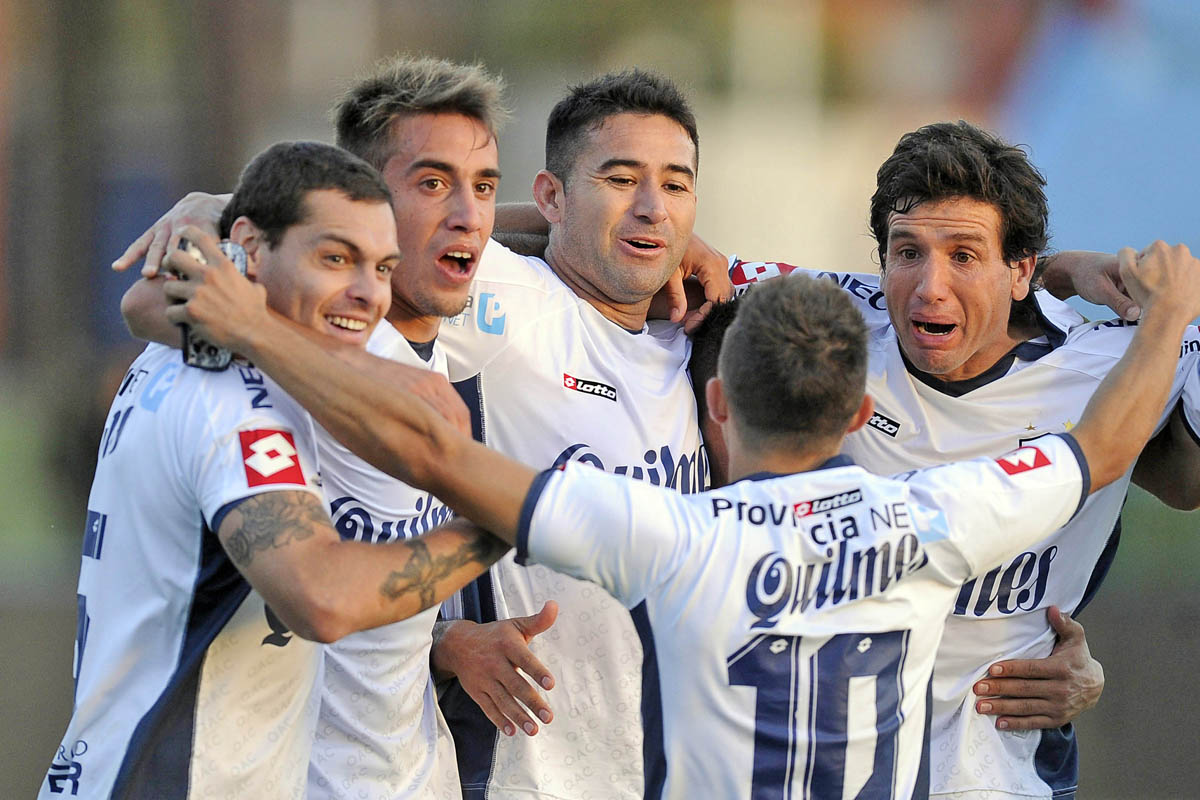 Quilmes ganó con un penal en tiempo de descuento