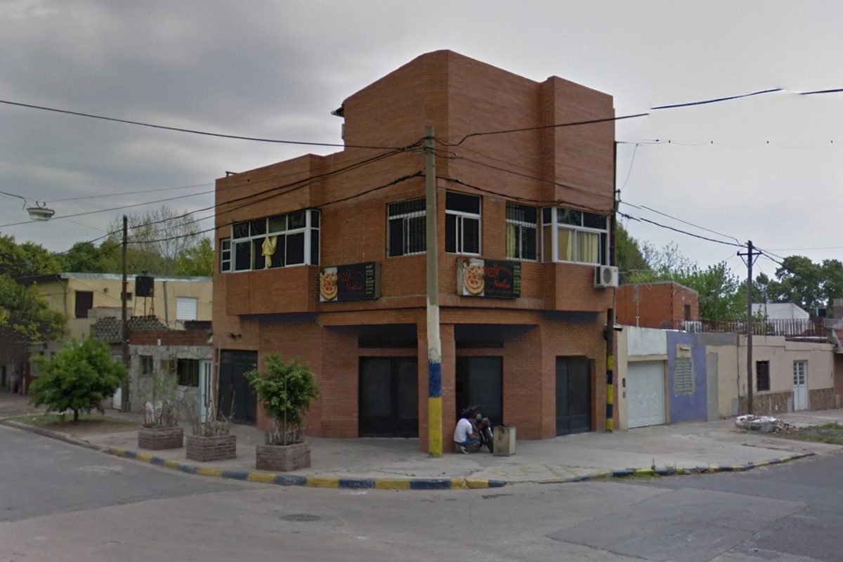 Balearon a un comerciante durante un robo en zona oeste