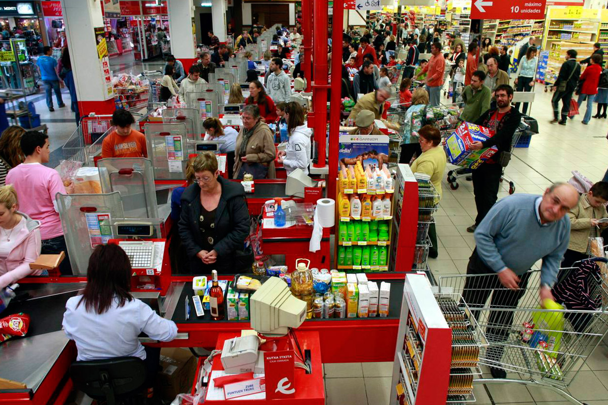 Crecieron en abril 7,3 % las ventas en súper