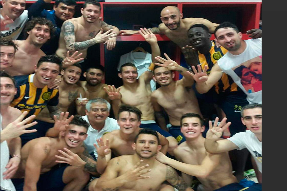 Festejos en vestuario canalla se viralizaron en Twitter