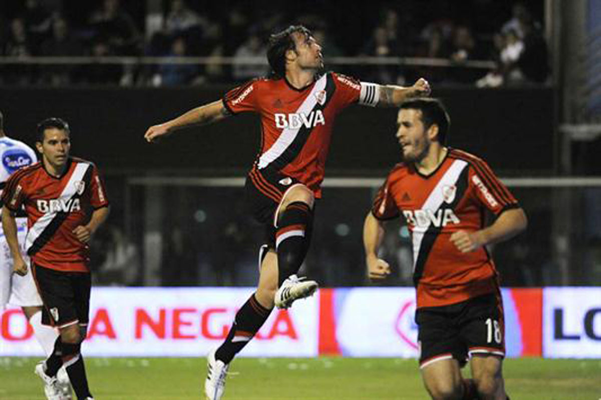 River apabulló a Rafaela con los goles de Cavenaghi