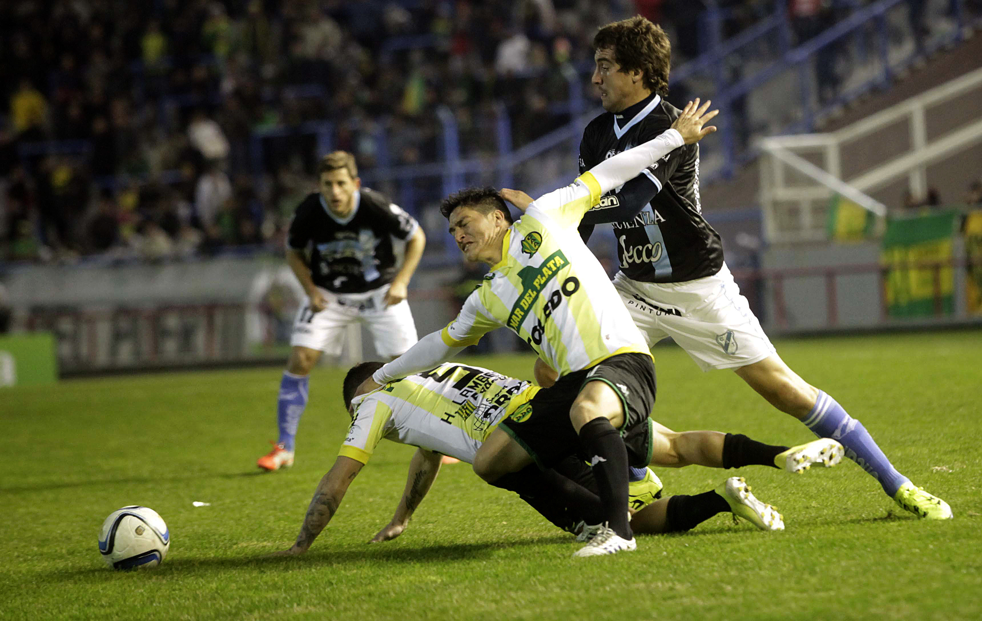 La fecha 18 se inició con Aldosivi y Temperley: 0-0
