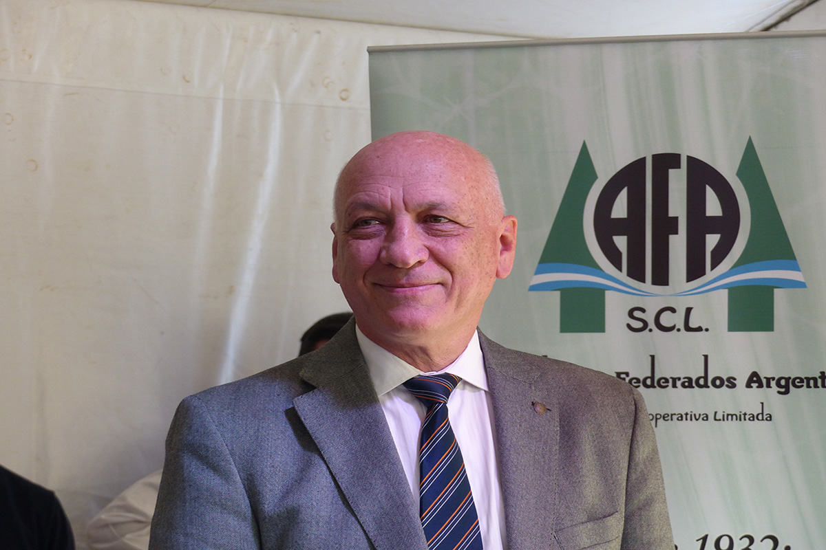 «La economía de Santa fe está bien, sincerada y transparente».