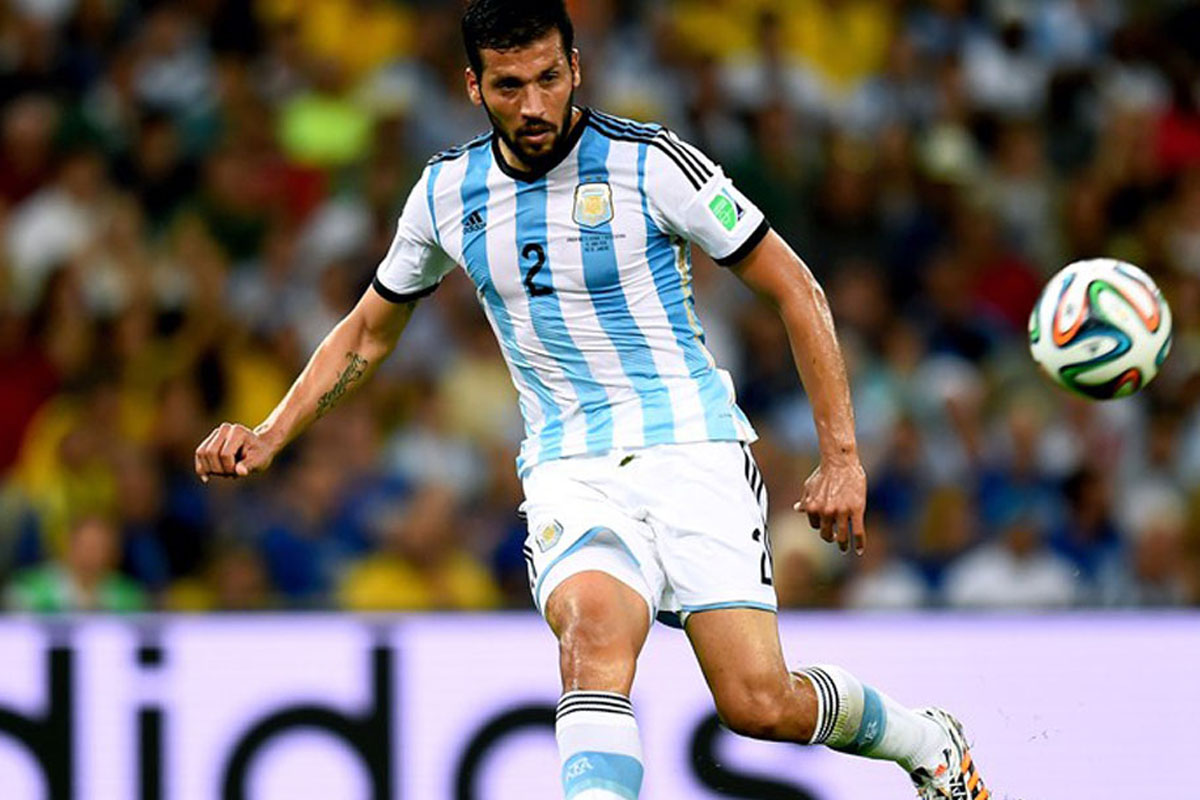 Garay entrenó y está en duda para la final ante Chile