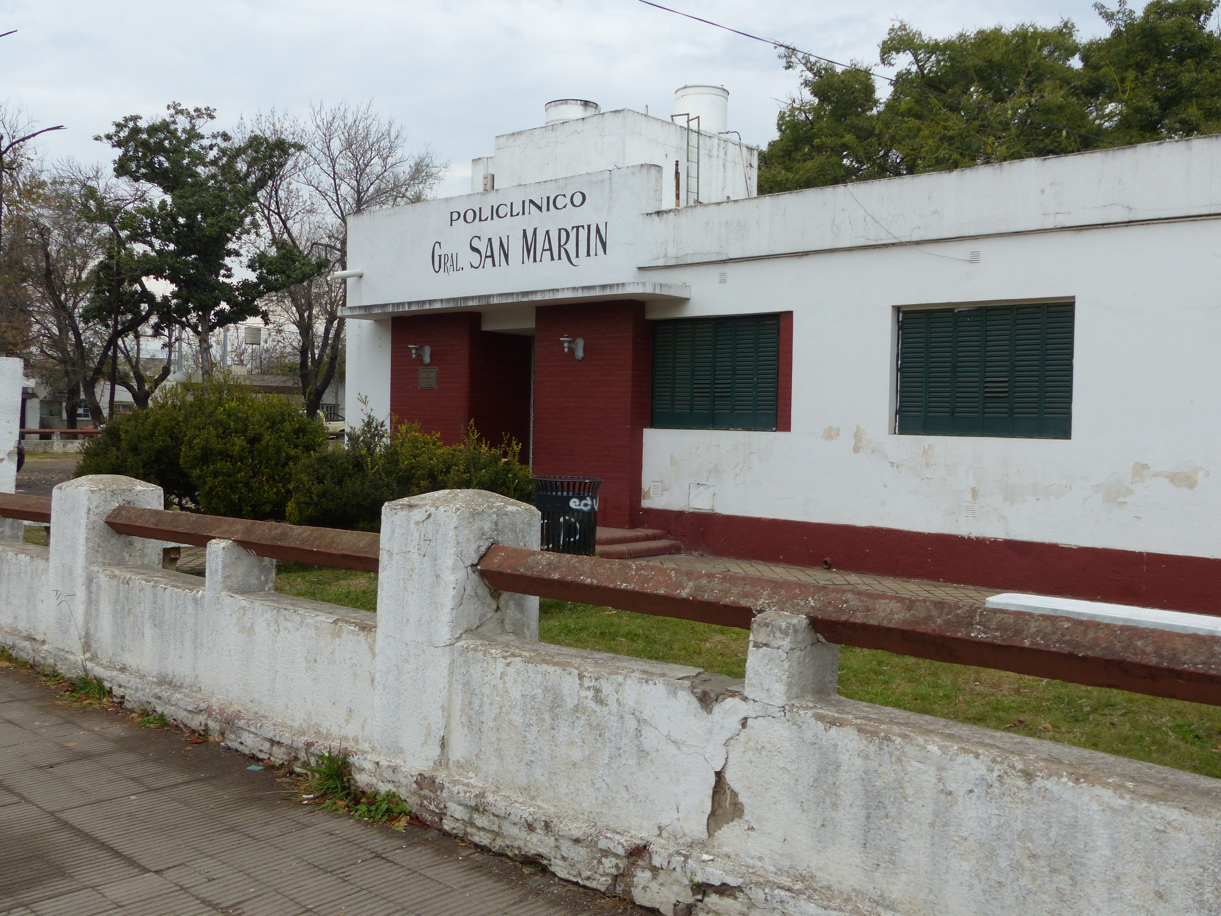 Dos ladrones asaltaron una empresa de Empalme Graneros