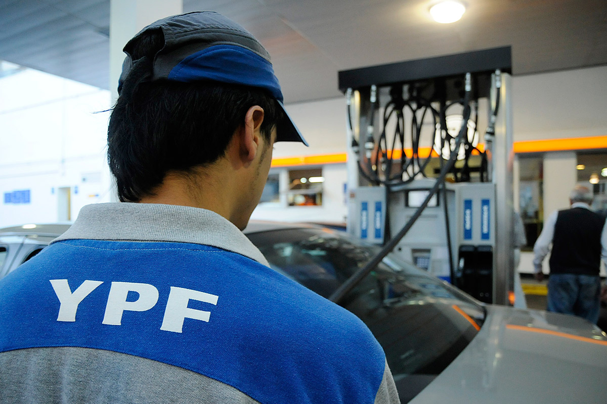 Operarios de estaciones de servicio de YPF obtuvieron 24%