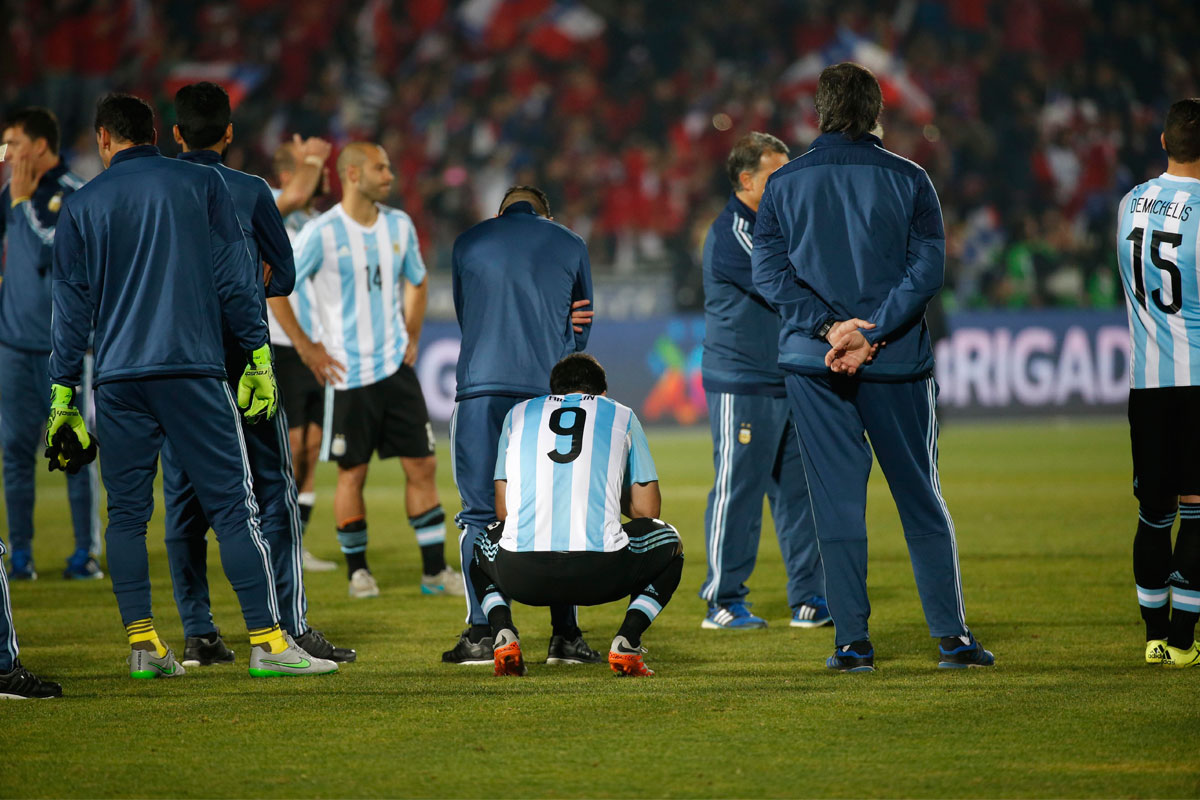 Tras la derrota, la selección ya está de vuelta en el país