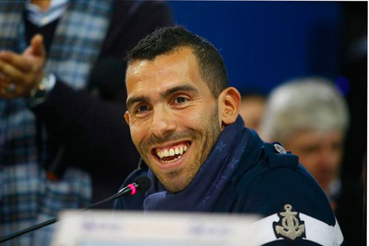 Tevez se entrenó con el plantel y el sábado será titular