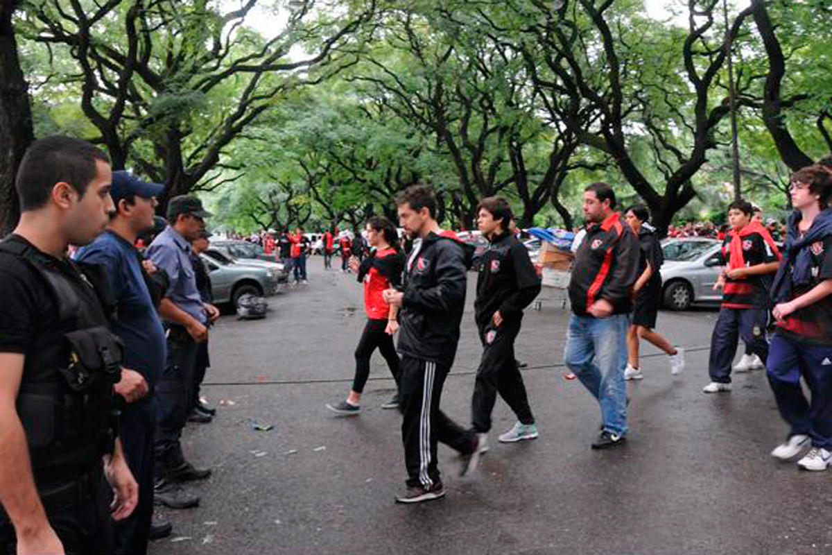 El clásico del domingo tendrá entre 700 y 800 policías
