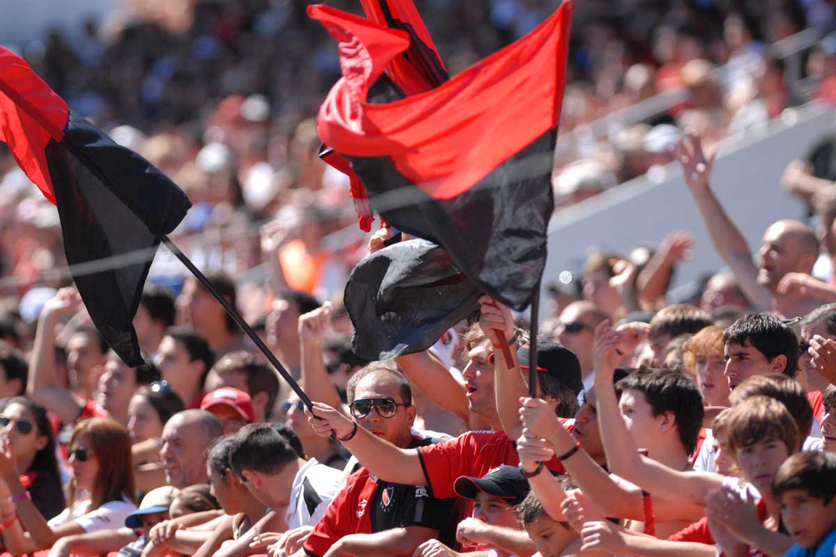 Newell’s comienza a palpitar el clásico con el banderazo