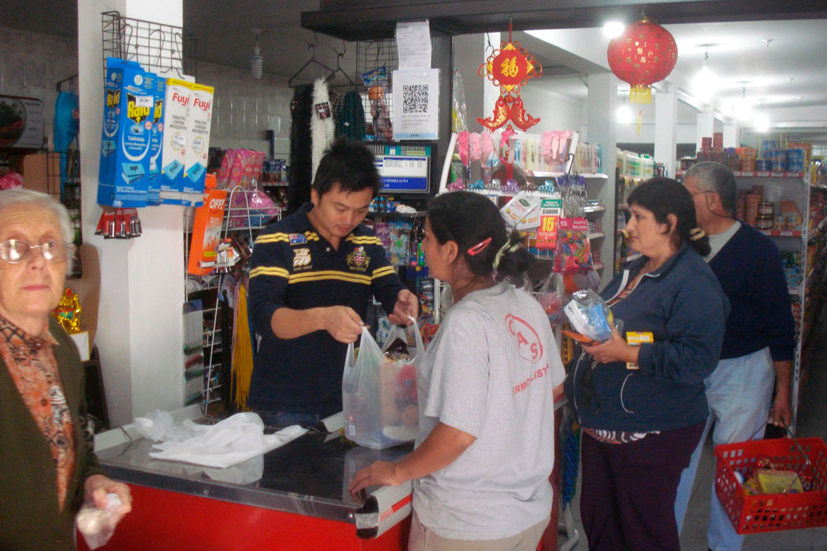 Super chinos evalúan abandonar «Precios cuidados»