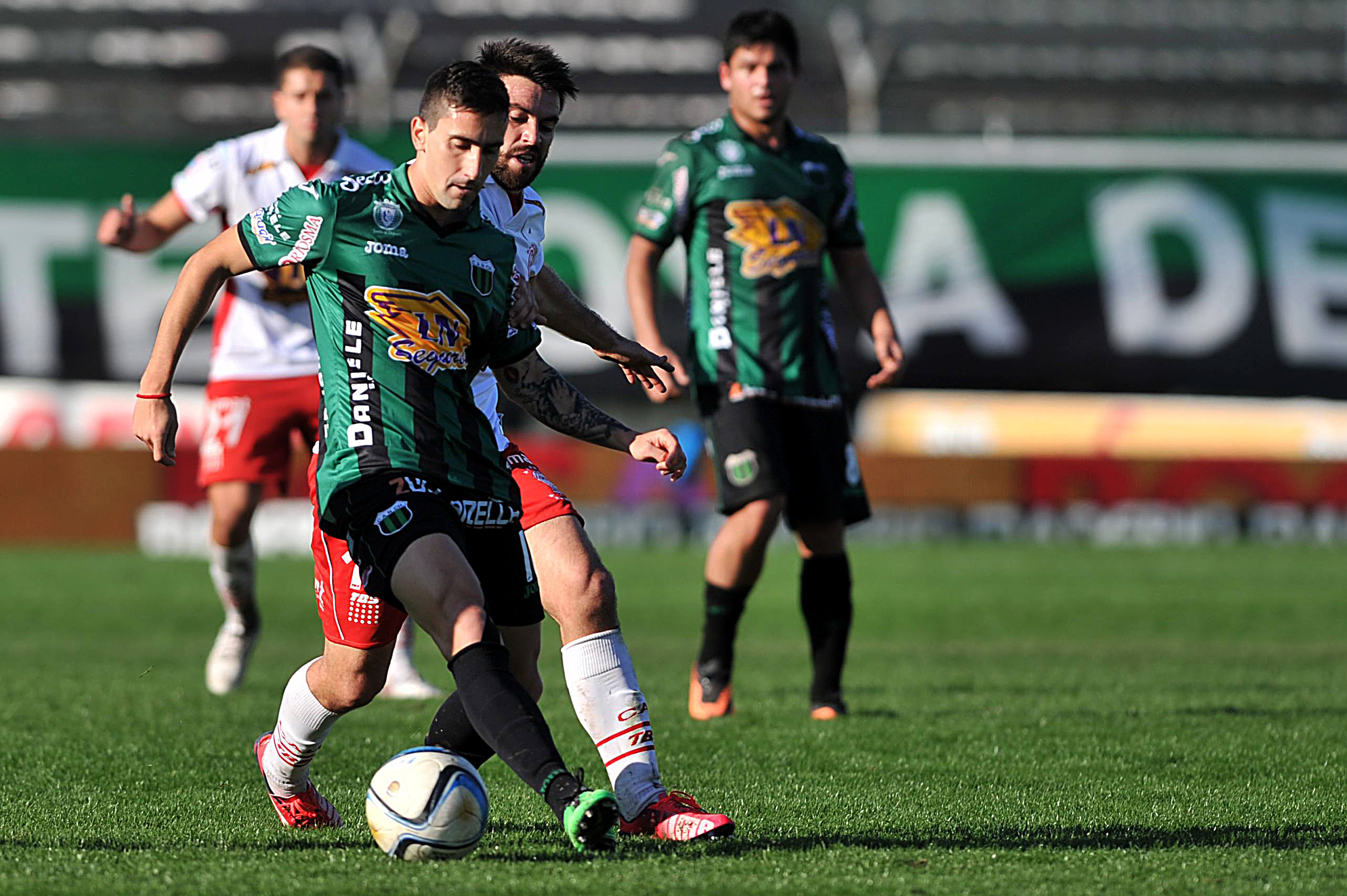 Primer triunfo de Nueva Chicago en el campeonato