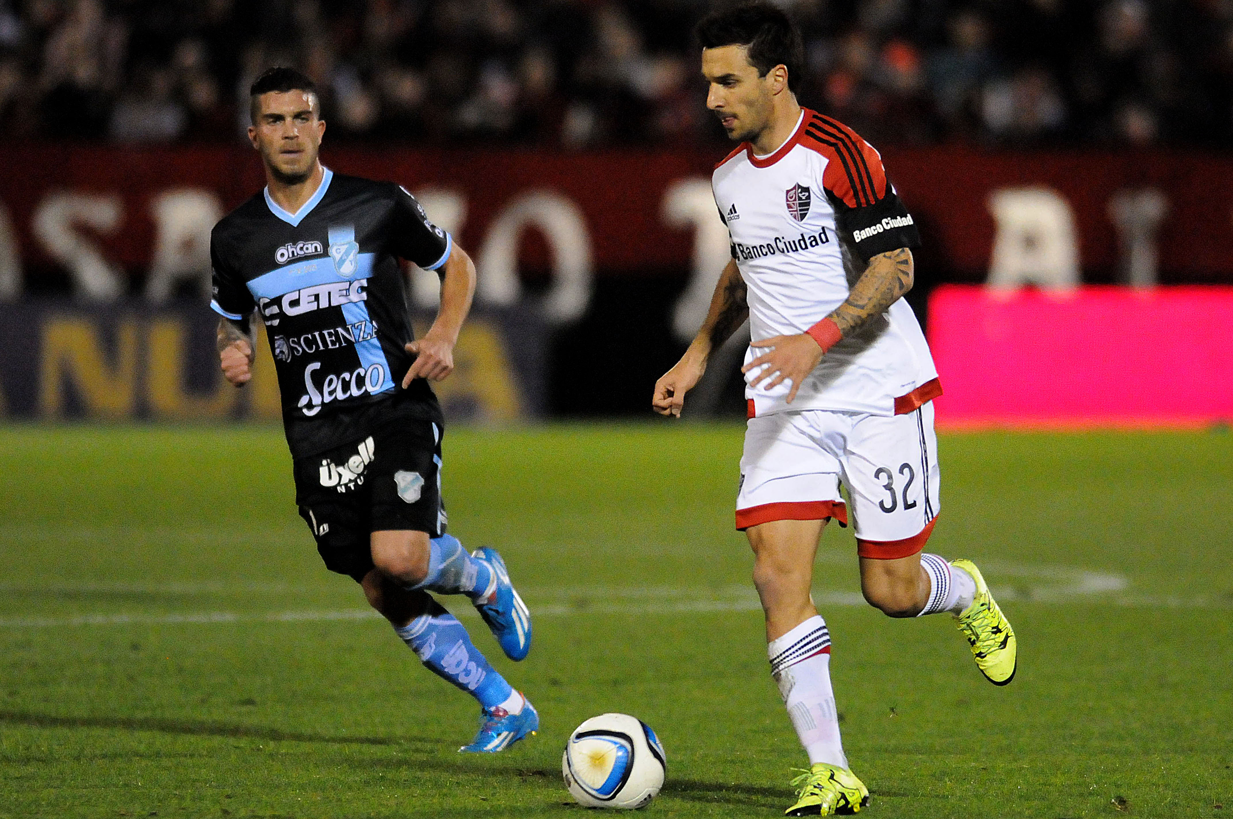 Newell’s empató y agudizó su crisis futbolística