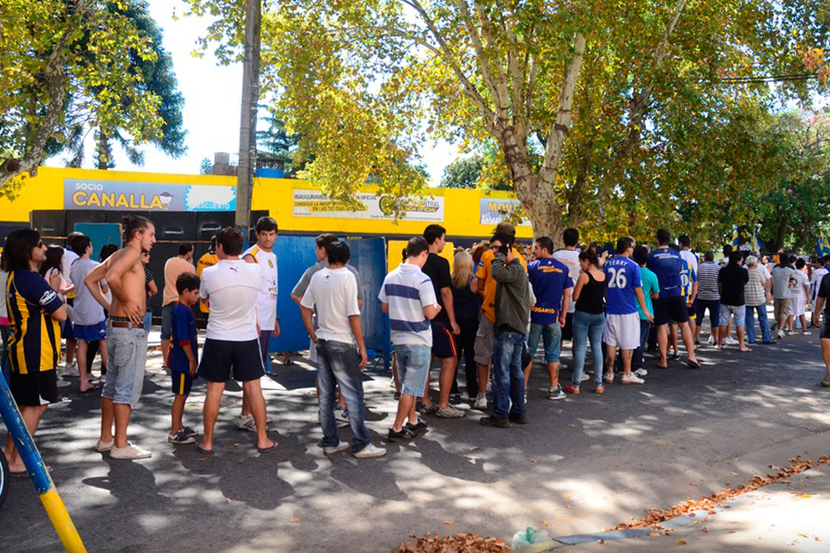 Los canallas y la locura por conseguir una entrada