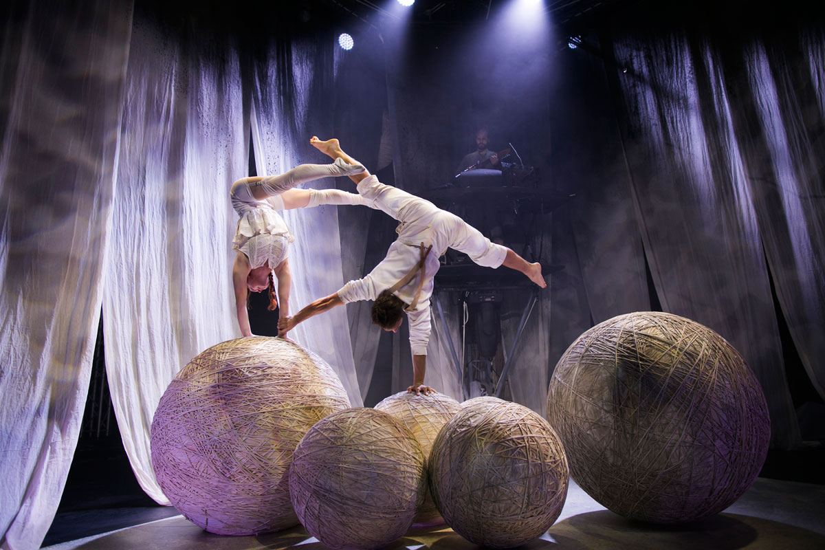 Cirkus Cirkor llega a Rosario con «Knitting peace”