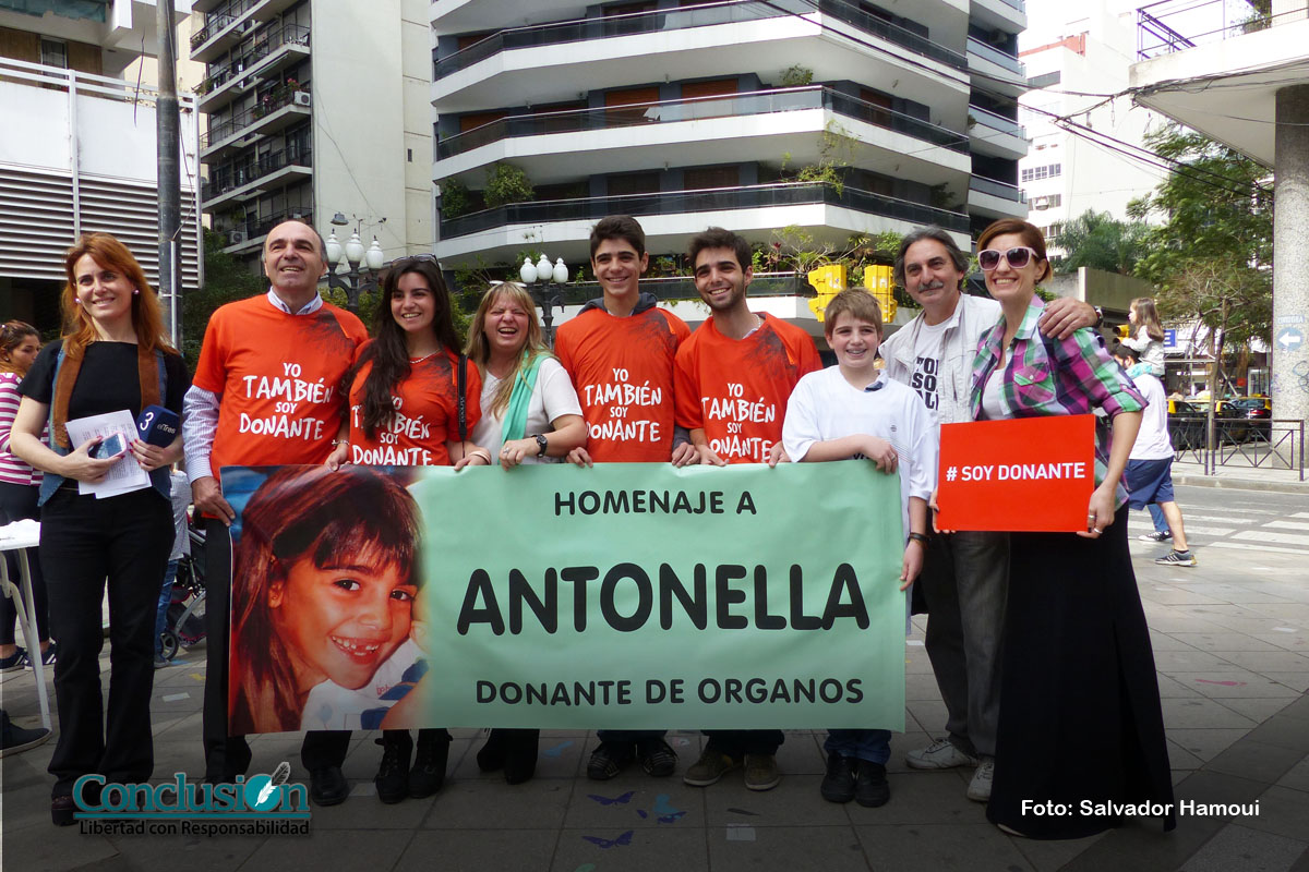 Antonella fue un ejemplo de vida; hoy su familia también