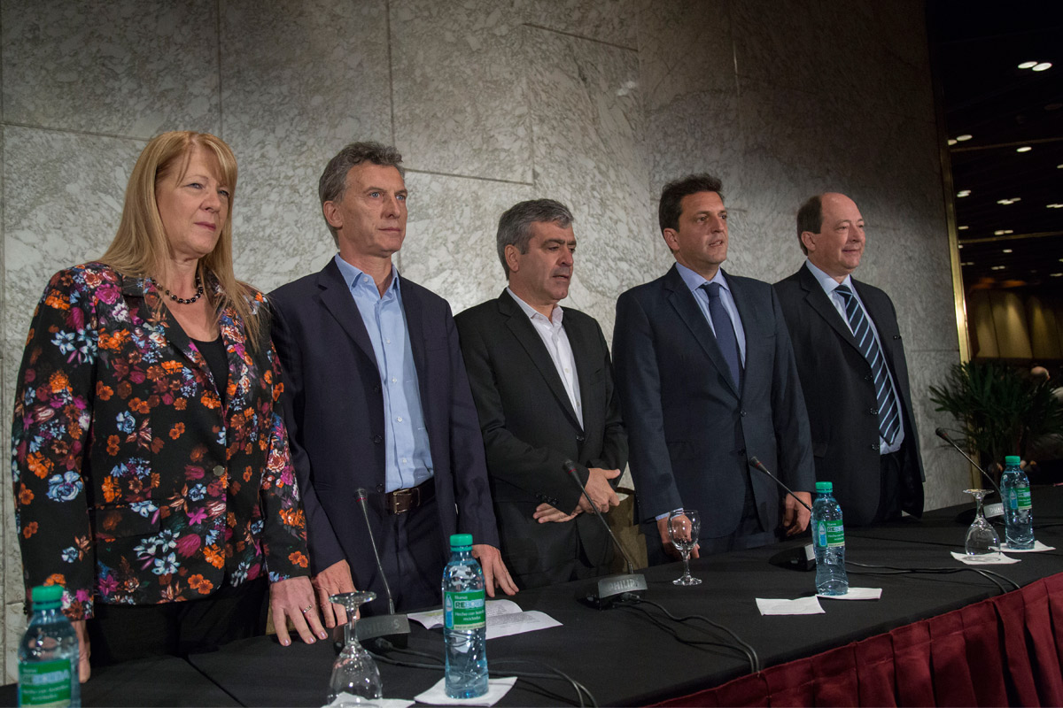 La oposición unida en reclamo de fraude en Tucumán