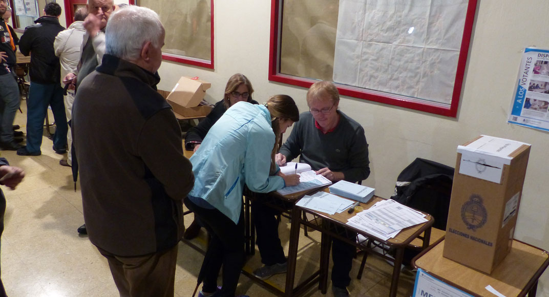 Cerraron los comicios y comienza el conteo de votos