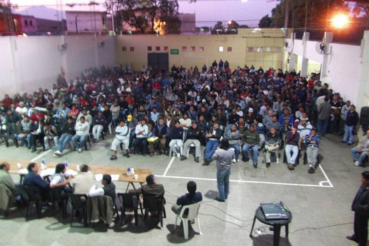 Azucareros de Ledesma inician paro de 72 horas