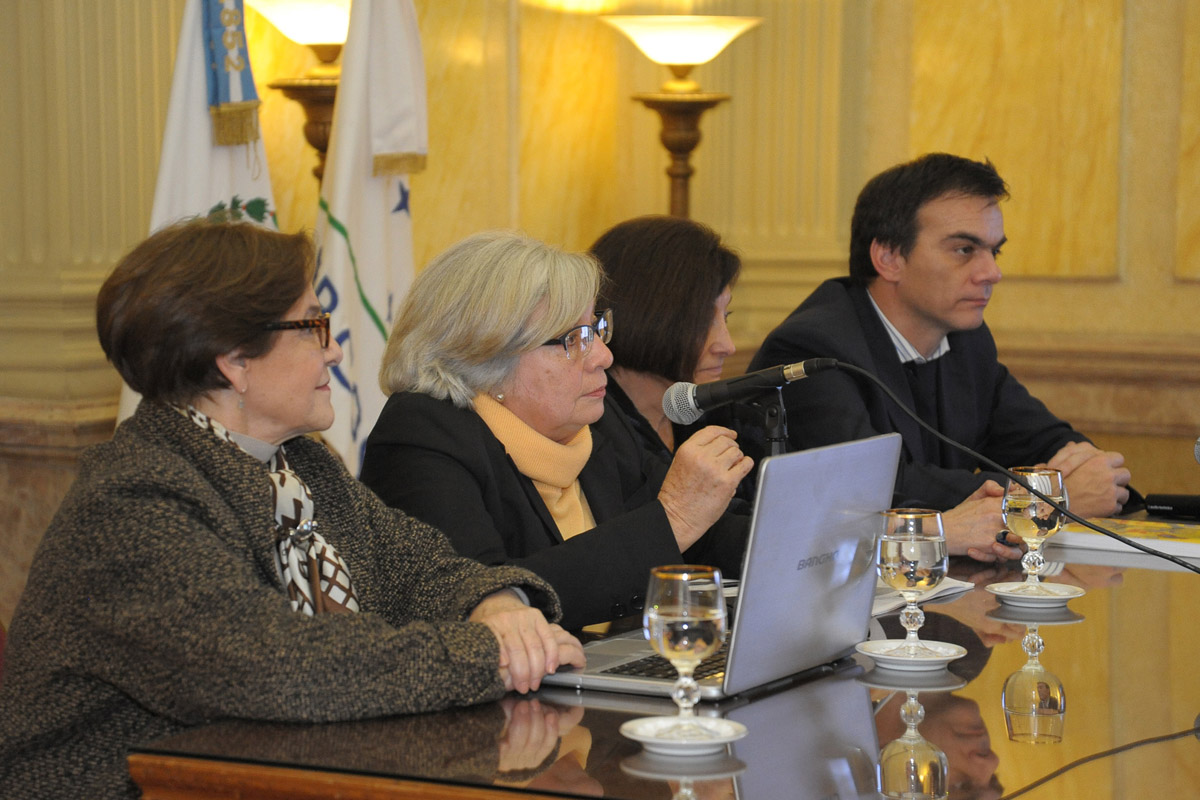 Destacadas especialistas en niñez disertaron en Rosario