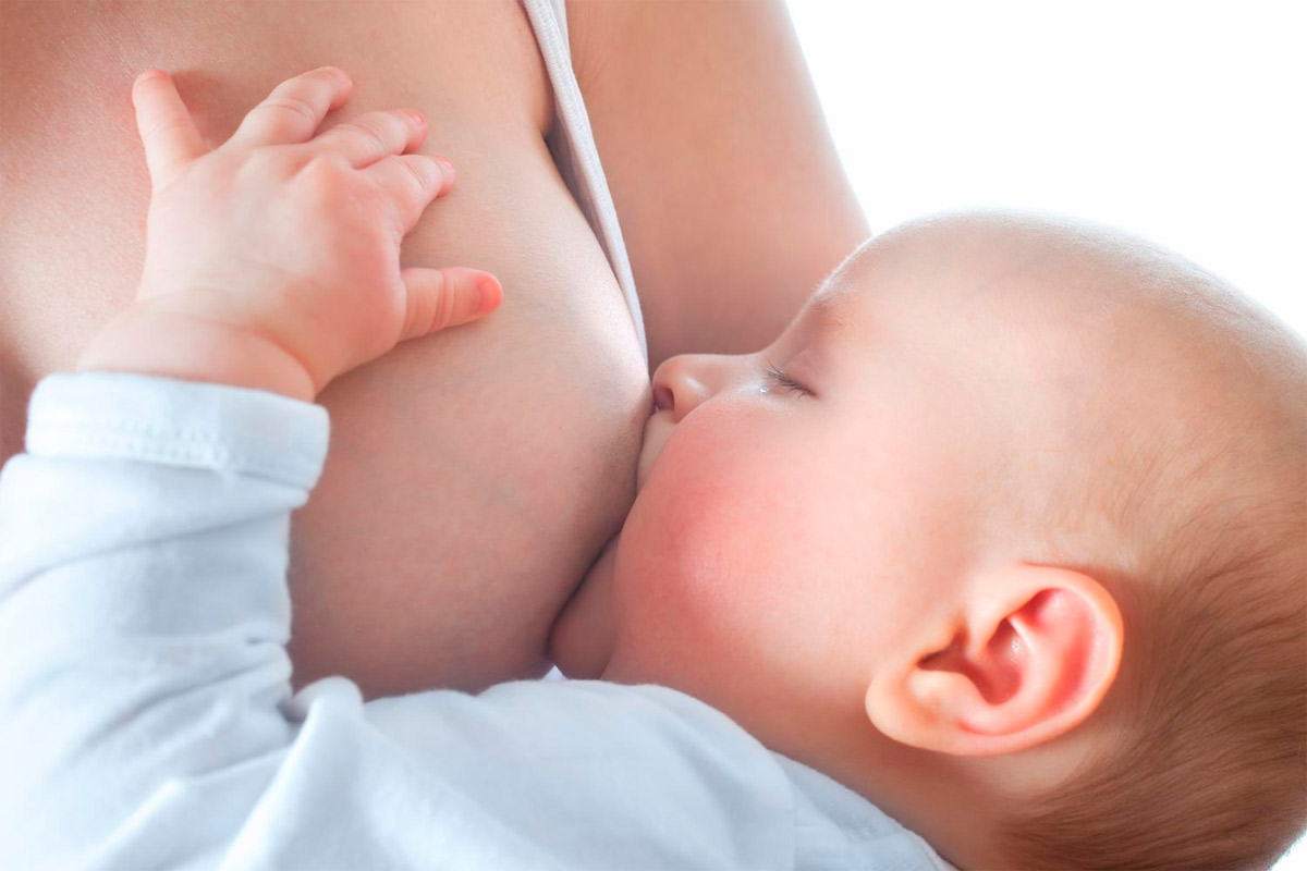 La lactancia materna, vital en el desarrollo del niño