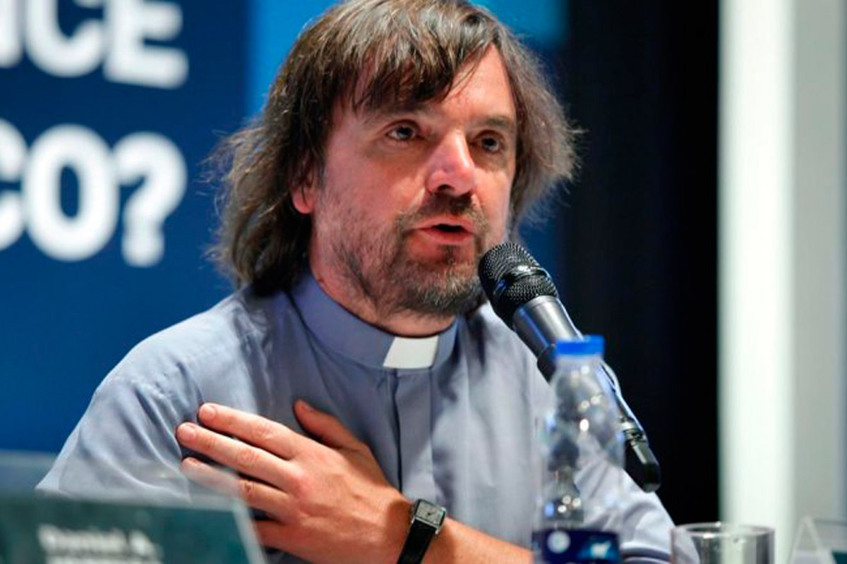 El padre Pepe disertará en Empleados de Comercio