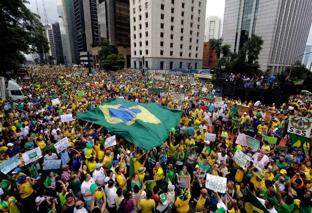 Anuncian una contracción en la economía de Brasil