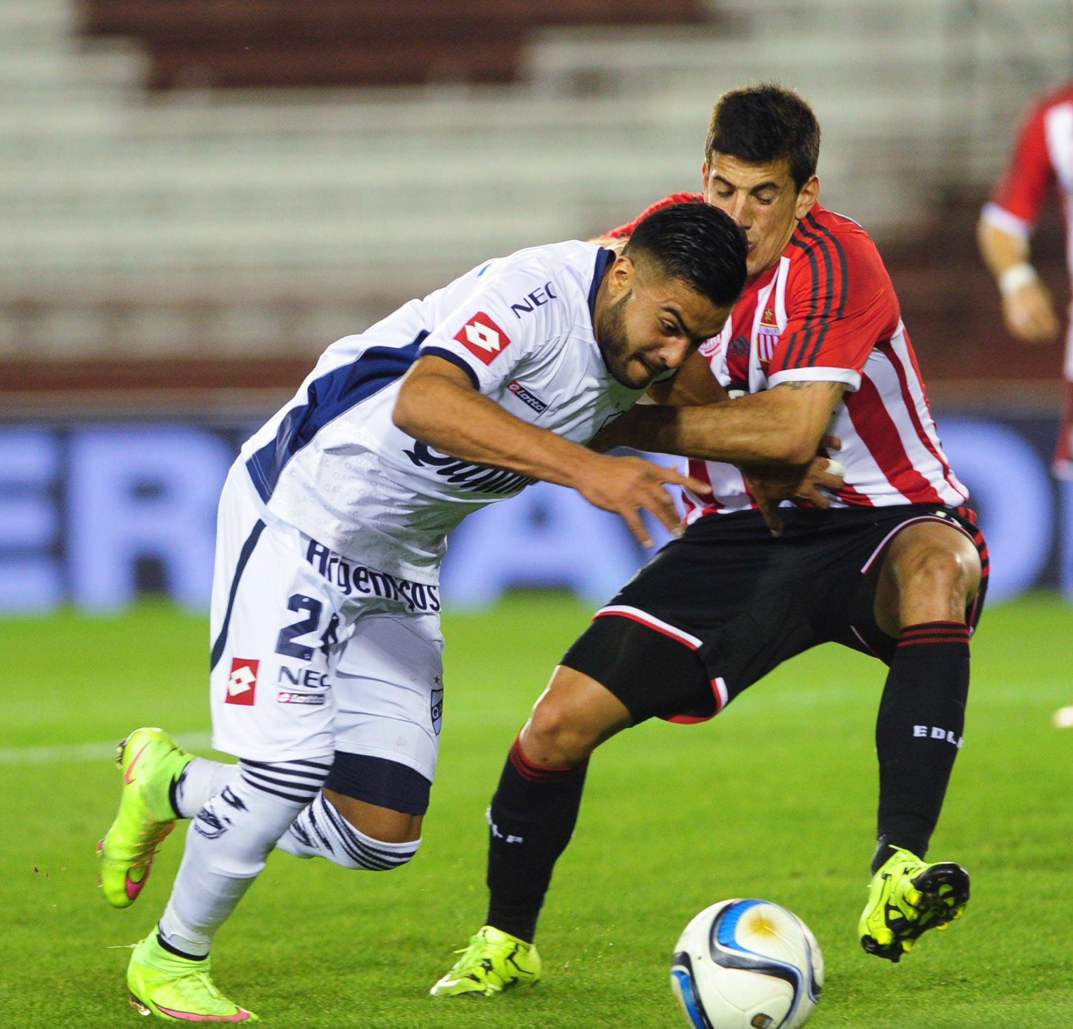 Estudiantes ganó y será el rival de Central en cuartos