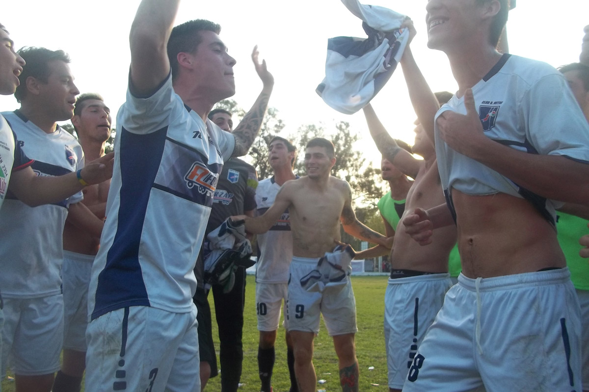 Rosarina: Mitre ascendió a primera división