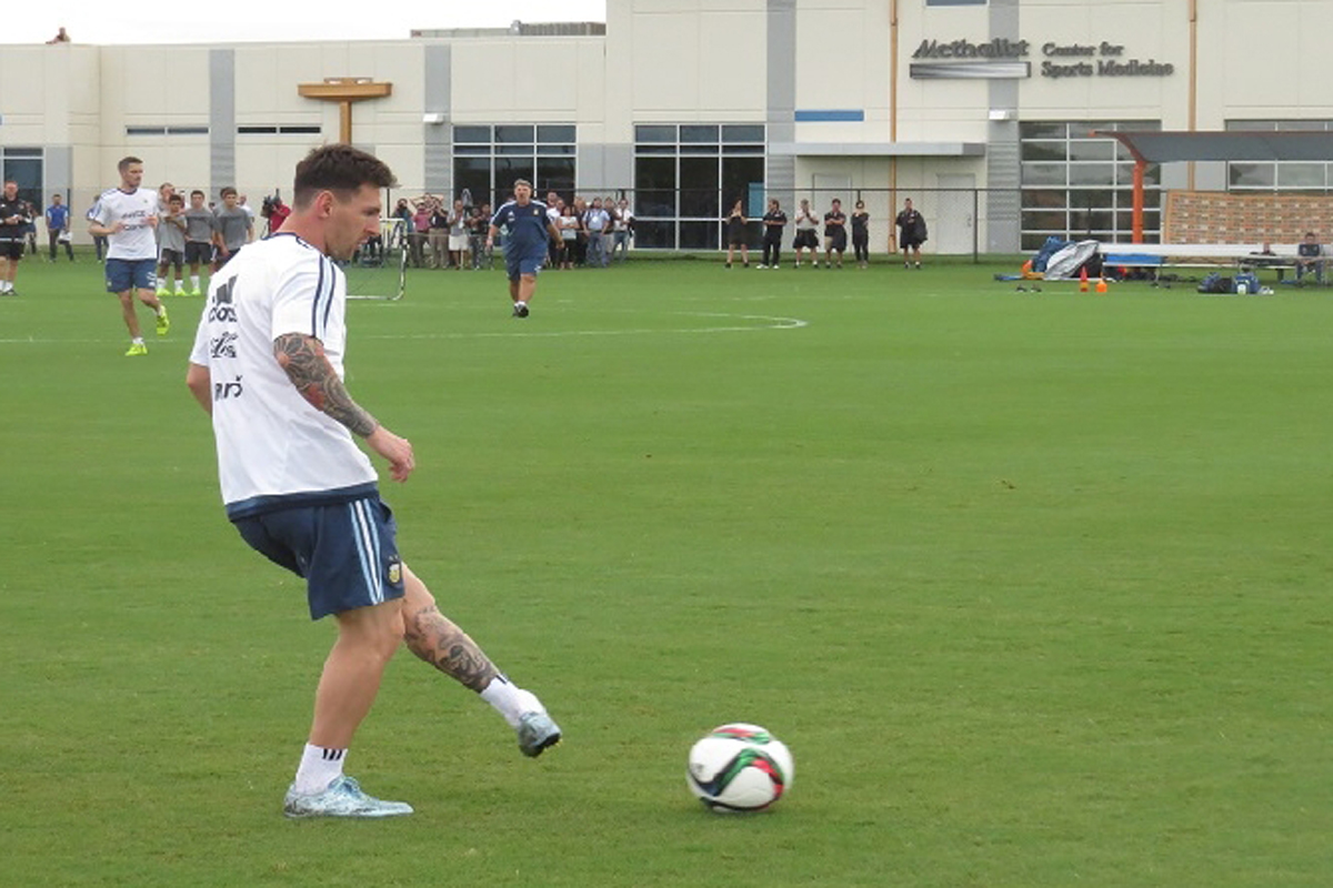 Argentina practicó en Houston, pensando en Bolivia