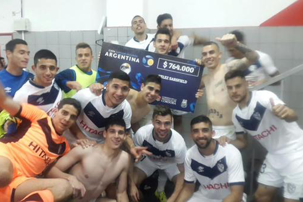 Copa Argentina: Velez ganó con lo justo y clasificó