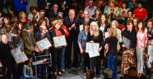 En el Día del Maestro la provincia distinguió a 99 referentes educativos de la provincia f1