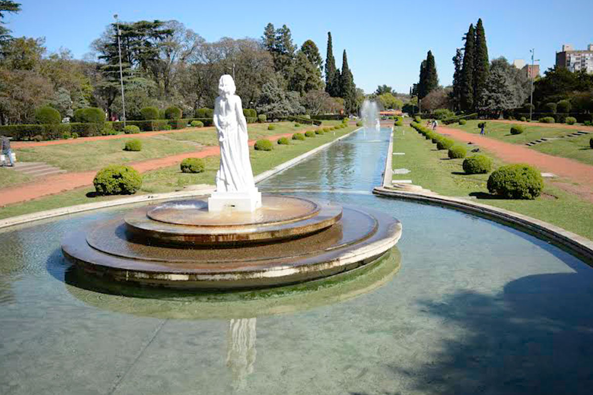 Se concretó la recuperación de la fuente del Jardín Francés