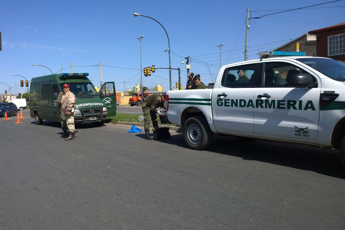Interceptan a un motociclista con 4 kilos de marihuana