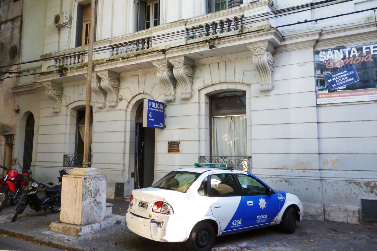 Tres delincuentes armados asaltaron a una mujer