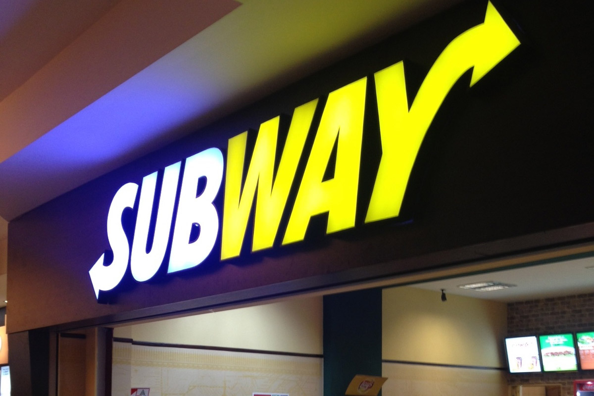 Escruche en un local de Subway en pleno centro