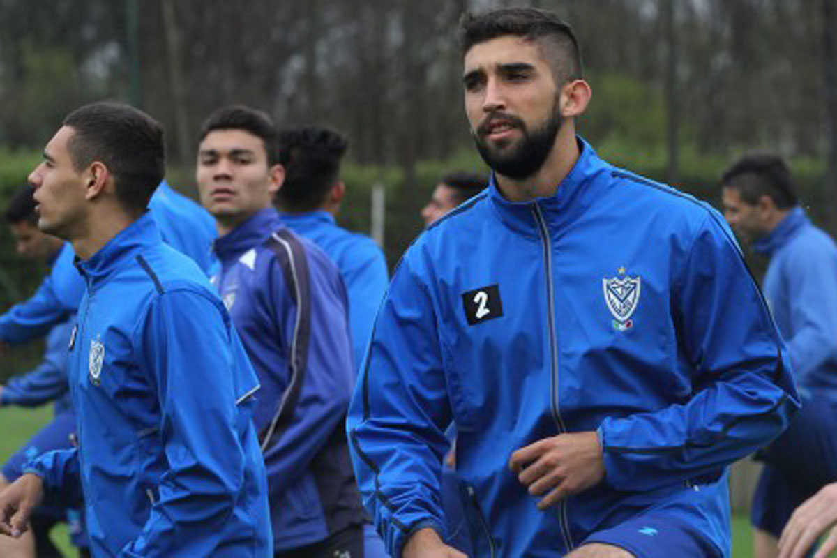 La barra de Vélez visitó al plantel durante la práctica