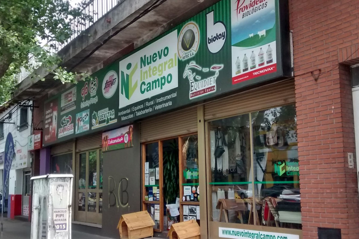 Ladrones armados robaron una veterinaria en zona oeste