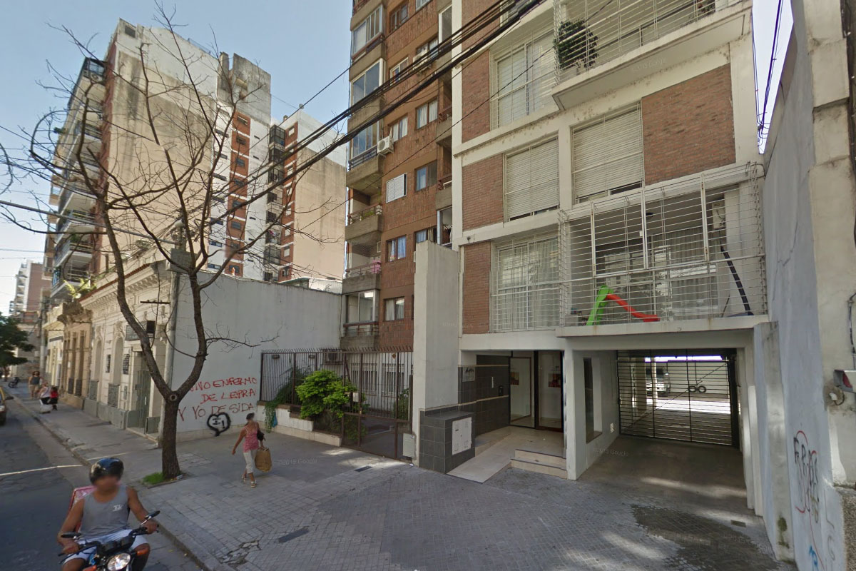 Asaltaron a una anciana en su departamento del centro
