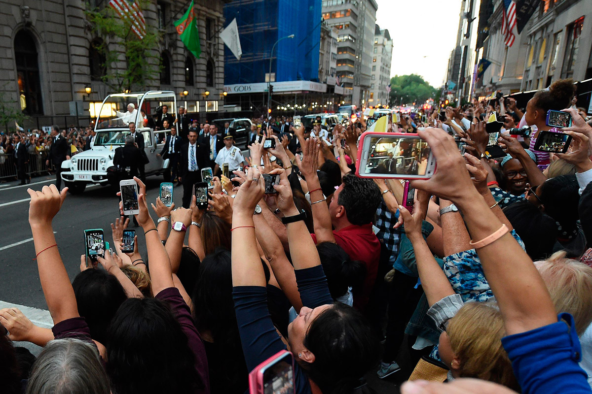 Francisco sigue su gira por EE.UU. y llega a Nueva York