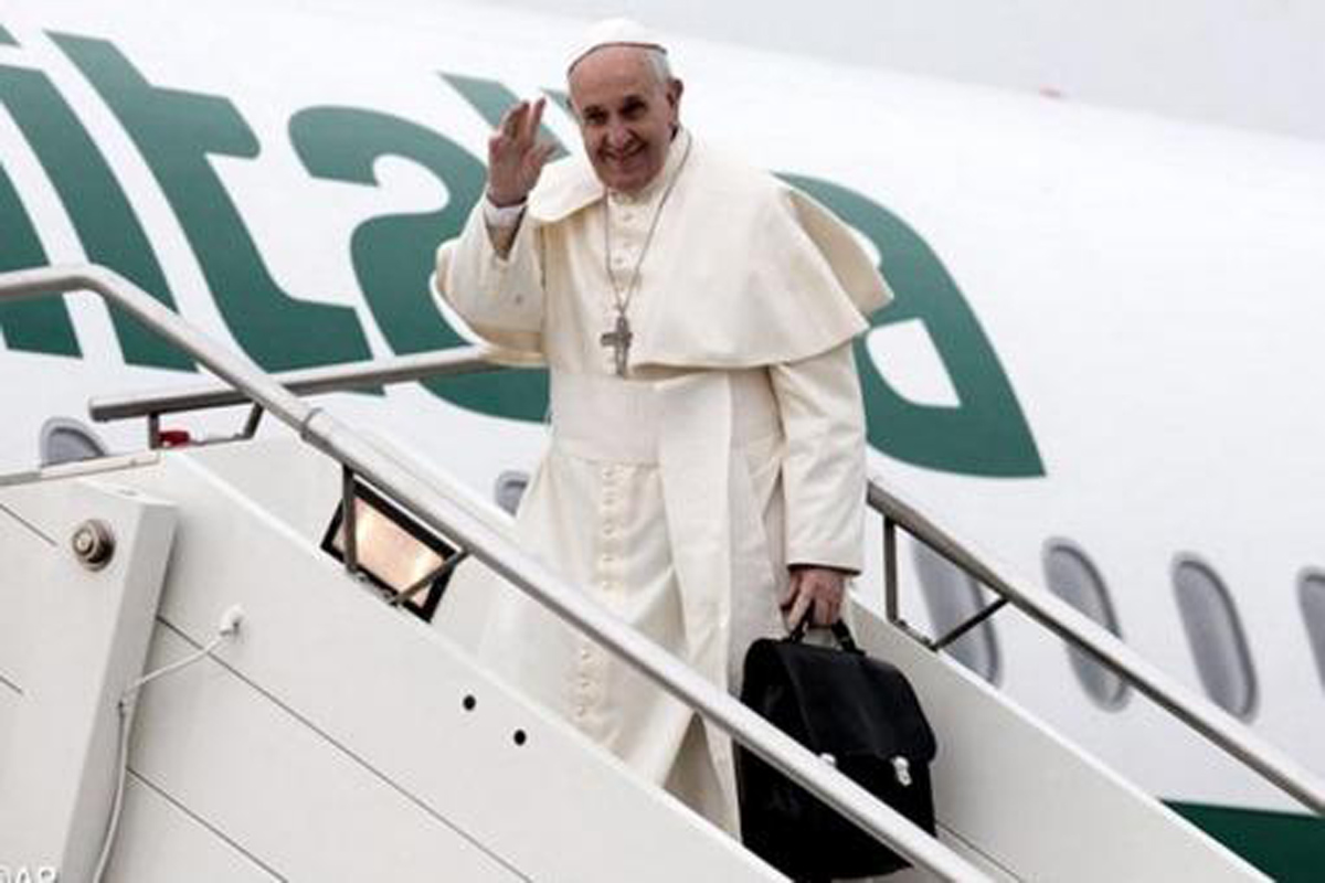 Francisco partió hacia Cuba para iniciar viaje a EE.UU.