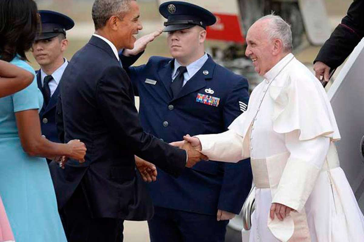 El Papa llegó a Estados Unidos y fue recibido por Obama