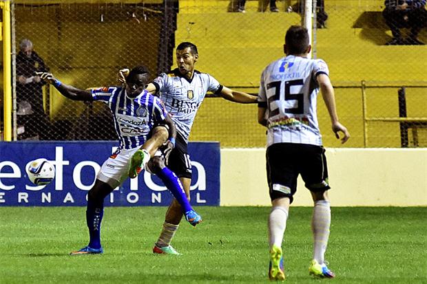 Olimpo derrotó a Godoy Cruz 2 a 1 en el inicio de la fecha