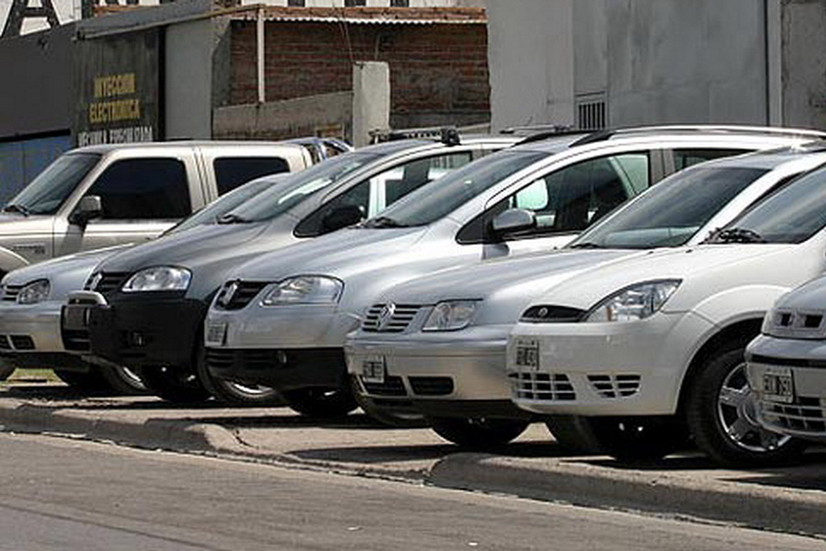 Las transferencias de autos usados aumentaron 15%