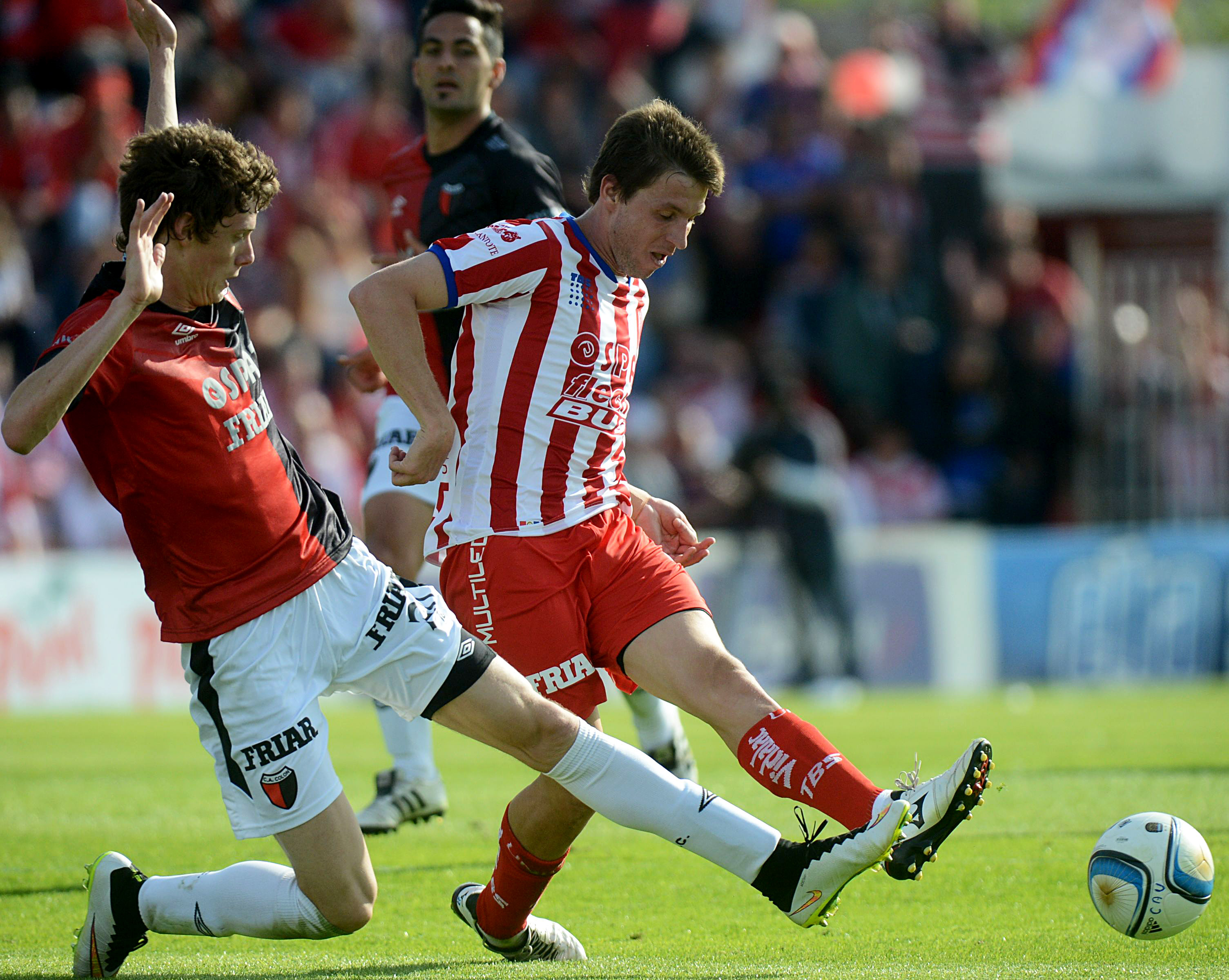 Unión y Colón empataron 0 a 0 en el clásico santafesino