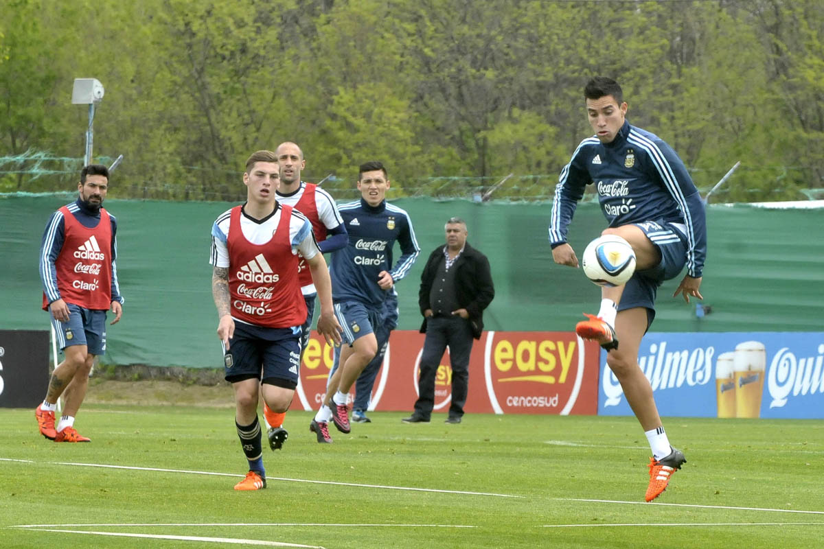 Argentina volvió a entrenar pensando en Paraguay